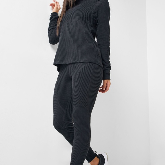 nike pro hyperwarm velour tights